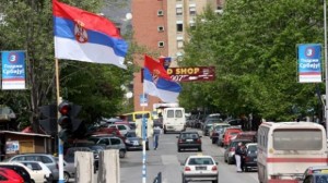 flamuj-serbe-mitrovica