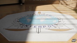 Vue du hall d'entrŽe du sige d'Interpol, ˆ Lyon