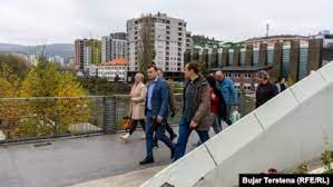 Punëtorët e Gjykatës Themelore në Mitrovicë të Veriut pasi dhanë dorëheqje më 7 nëntor